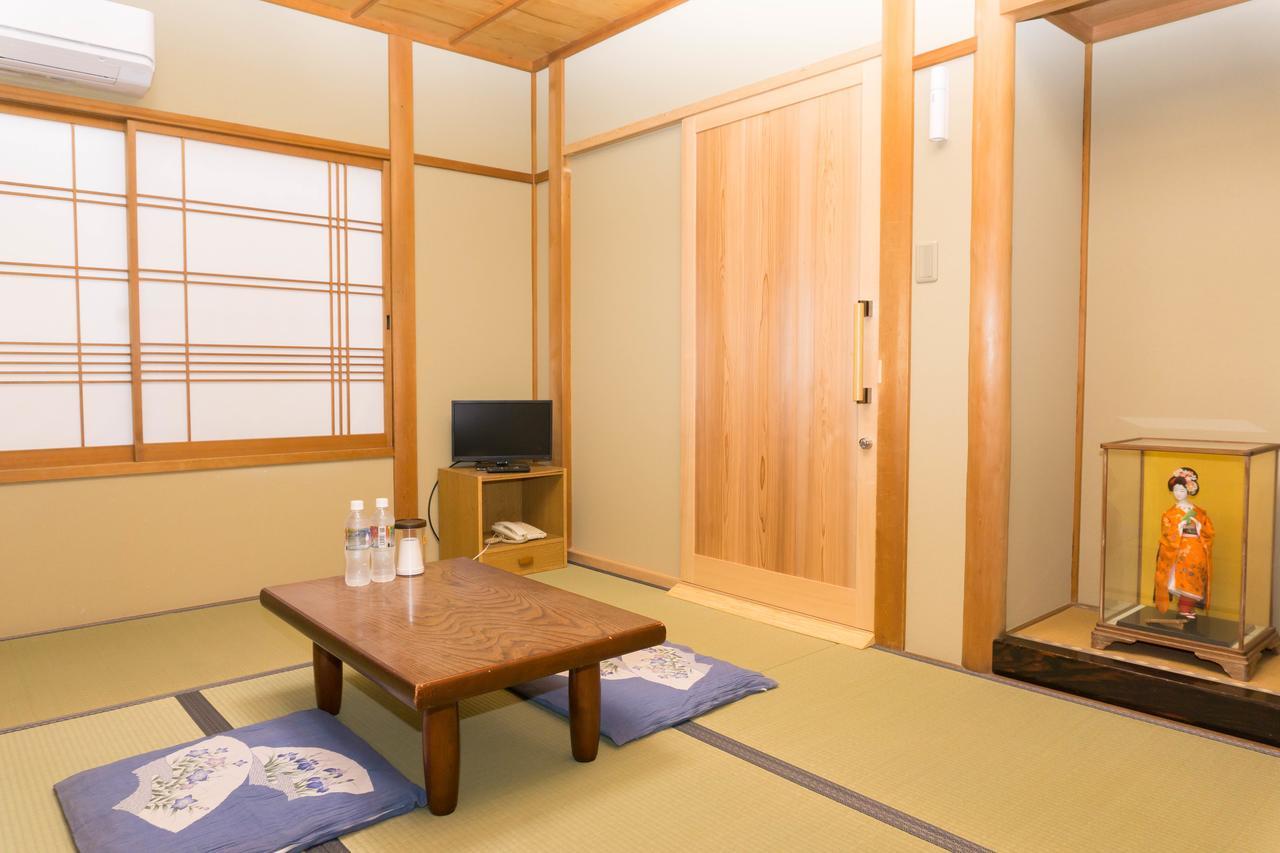 Ryokan Hinomoto Kyoto Kawaramachi Екстер'єр фото